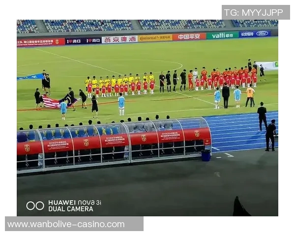 实时新闻赛后分析西安足球队与北京足球队球员个人能力对比探讨